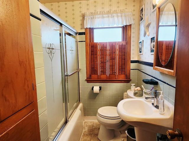 1430 S 19TH STREET, Sheboygan, WI 53081
