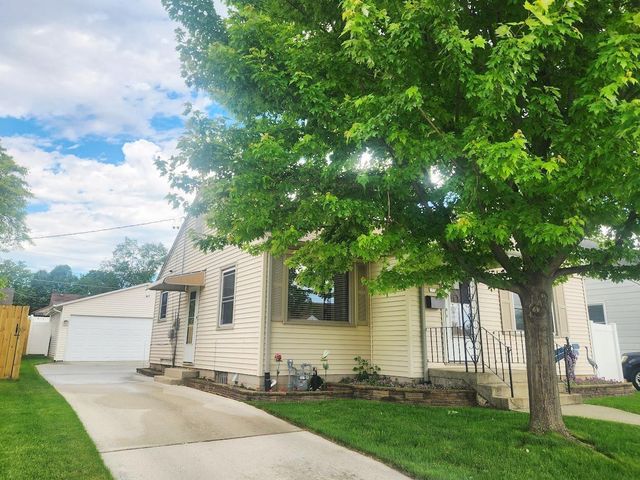 1430 S 19TH STREET, Sheboygan, WI 53081