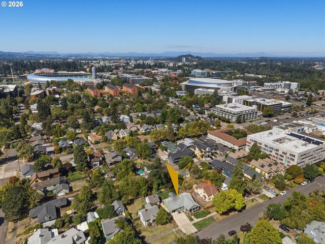 1624 WALNUT St, Eugene, OR 97403
