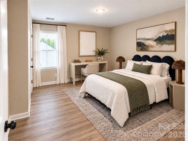 8913 Sawyer Run Court, Charlotte, NC 28215