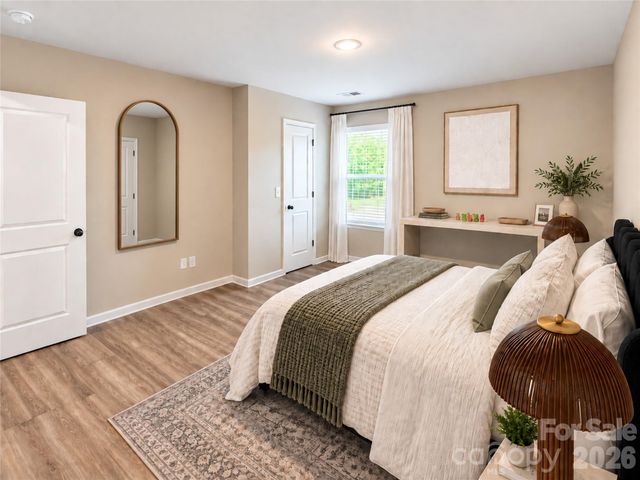 8913 Sawyer Run Court, Charlotte, NC 28215