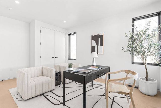 95 Deerfield Rd, Needham, MA 02492