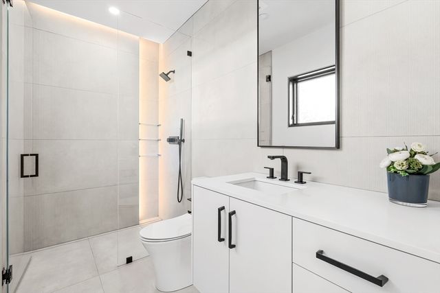 95 Deerfield Rd, Needham, MA 02492