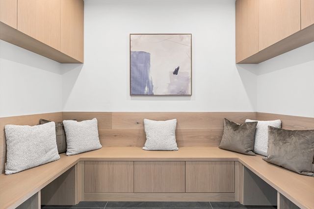 95 Deerfield Rd, Needham, MA 02492