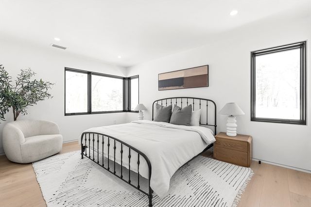 95 Deerfield Rd, Needham, MA 02492