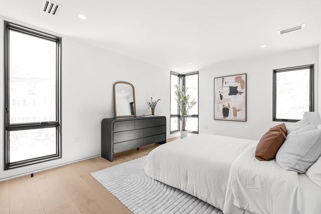 95 Deerfield Rd, Needham, MA 02492