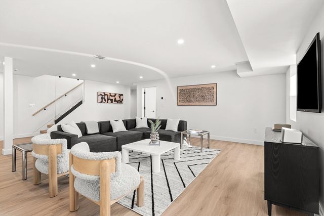 95 Deerfield Rd, Needham, MA 02492