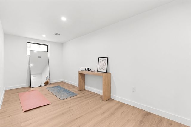 95 Deerfield Rd, Needham, MA 02492