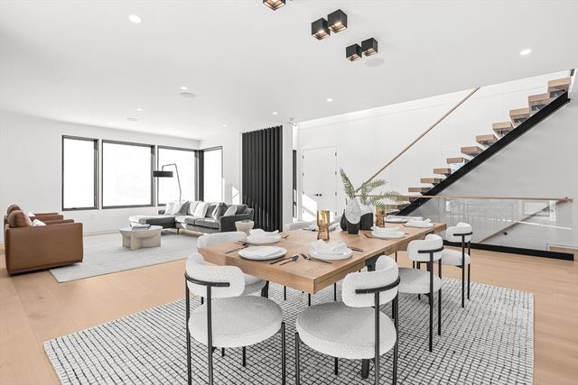 95 Deerfield Rd, Needham, MA 02492