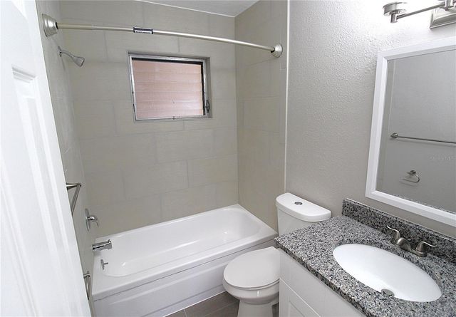 3001 BEE RIDGE ROAD 109, Sarasota, FL 34239