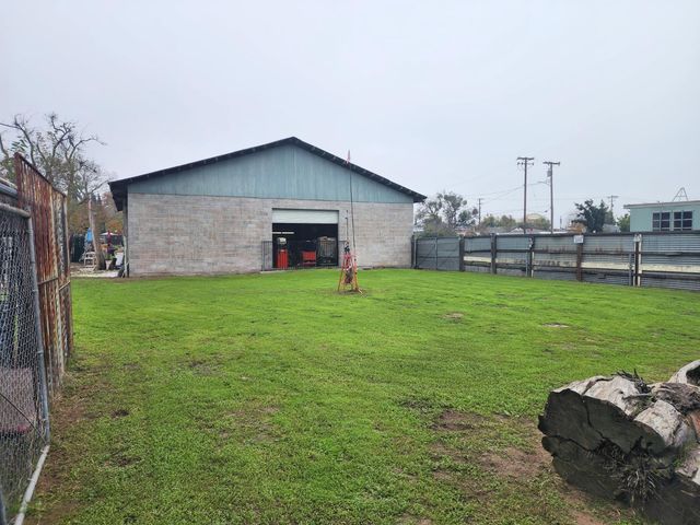 292 W Lathrop Rd, Lathrop, CA 95330