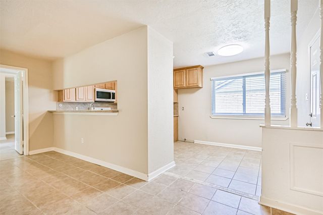 1113 N Heron Drive, Seabrook, TX 77586