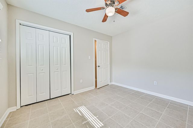 1113 N Heron Drive, Seabrook, TX 77586