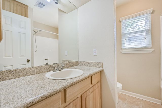 1113 N Heron Drive, Seabrook, TX 77586