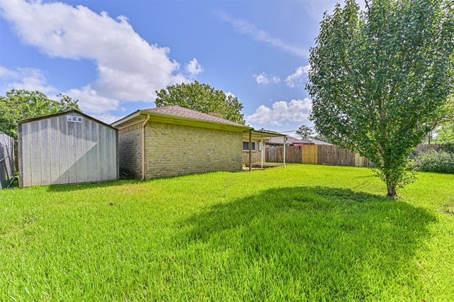 1113 N Heron Drive, Seabrook, TX 77586