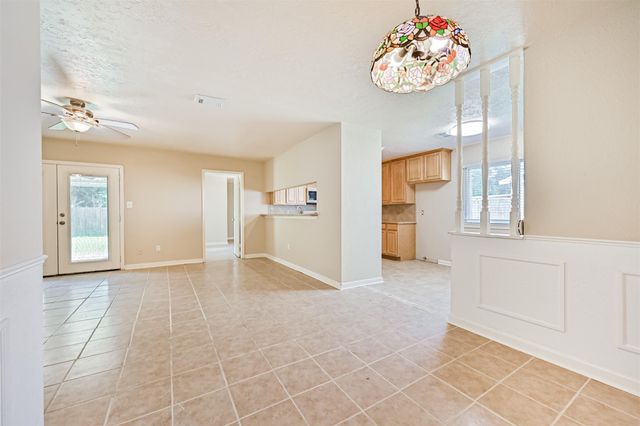 1113 N Heron Drive, Seabrook, TX 77586