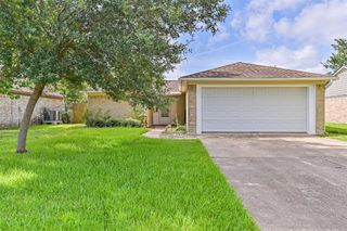1113 N Heron Drive, Seabrook, TX 77586