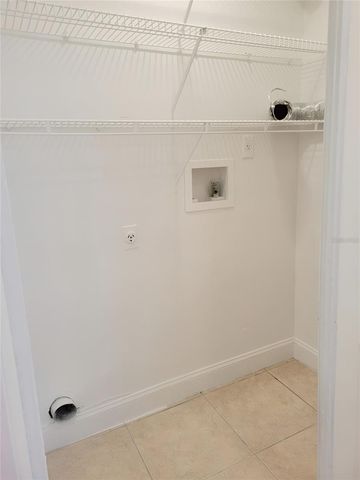 4528 COMMANDER DRIVE 2011, Orlando, FL 32822