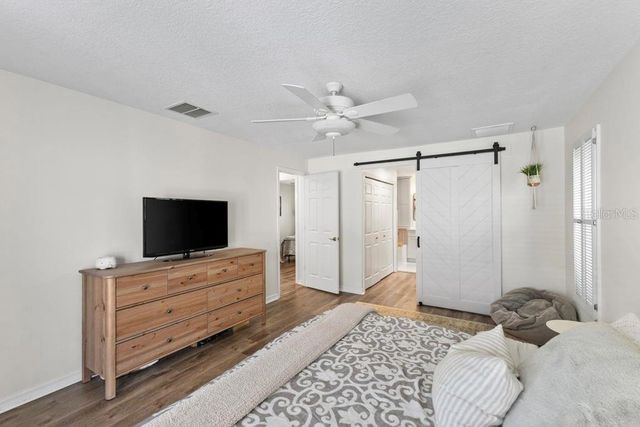 3102 WESSON WAY, Tampa, FL 33618