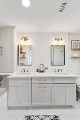 3102 WESSON WAY, Tampa, FL 33618