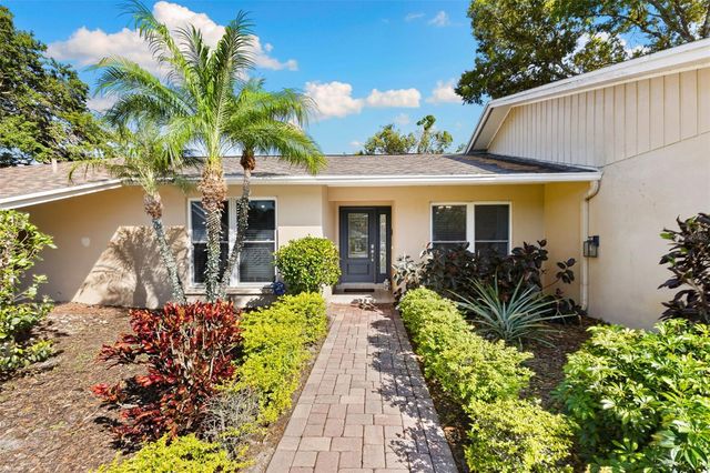 3102 WESSON WAY, Tampa, FL 33618