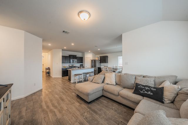 6036 Blacksmith Avenue, Fort Worth, TX 76179