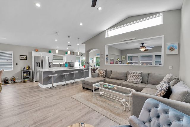 7917 Travlers Tree Drive, Boca Raton, FL 33433
