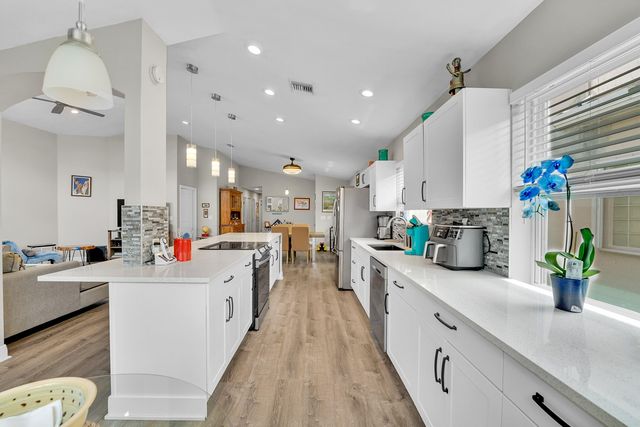 7917 Travlers Tree Drive, Boca Raton, FL 33433