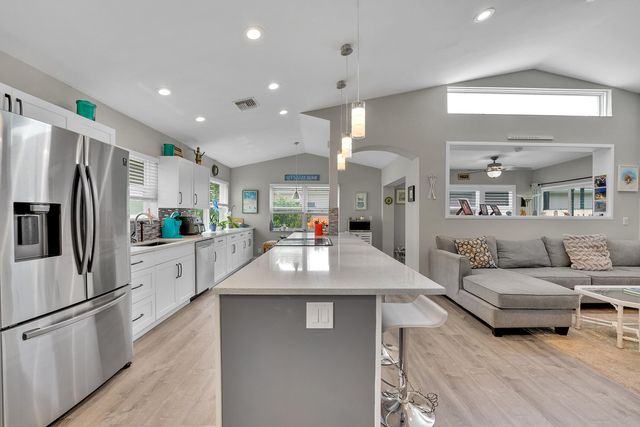 7917 Travlers Tree Drive, Boca Raton, FL 33433