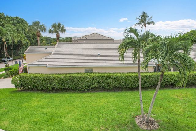 7917 Travlers Tree Drive, Boca Raton, FL 33433