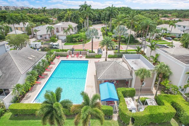 7917 Travlers Tree Drive, Boca Raton, FL 33433