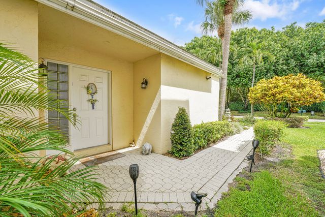 7917 Travlers Tree Drive, Boca Raton, FL 33433