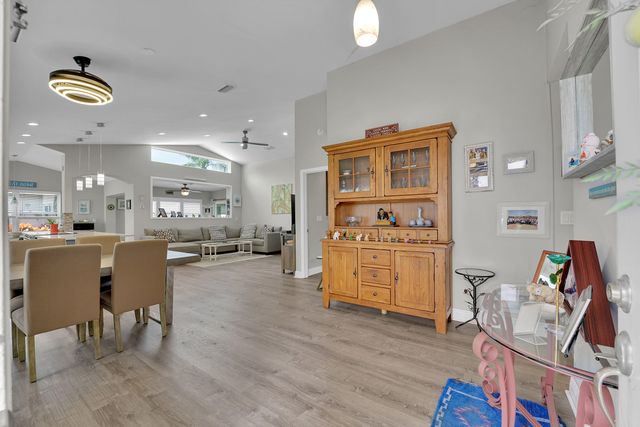 7917 Travlers Tree Drive, Boca Raton, FL 33433