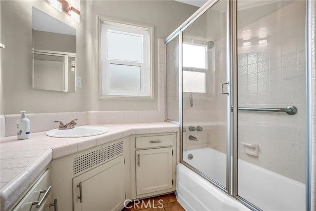 5655 E 2nd, Long Beach, CA 90803