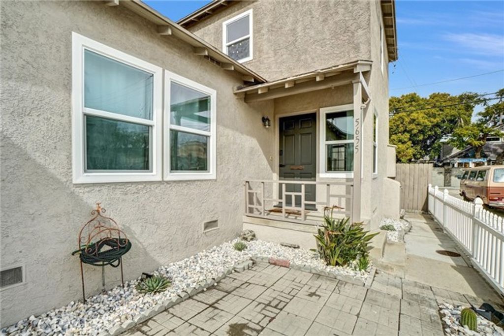 5655 E 2nd, Long Beach, CA 90803