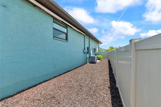 5004 ENSIGN LOOP, New Port Richey, FL 34652