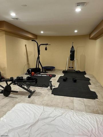 19 Violet Trl, Lafayette Twp., NJ 07848