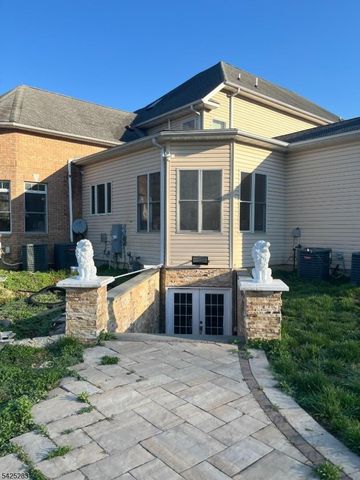 19 Violet Trl, Lafayette Twp., NJ 07848