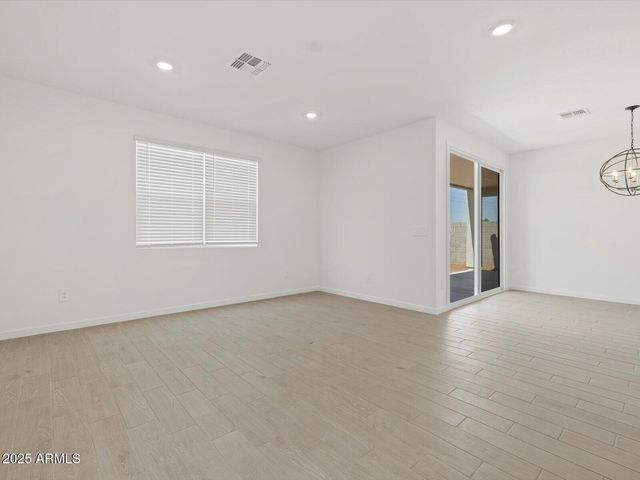 8460 W Saratoga Way, Florence, AZ 85132