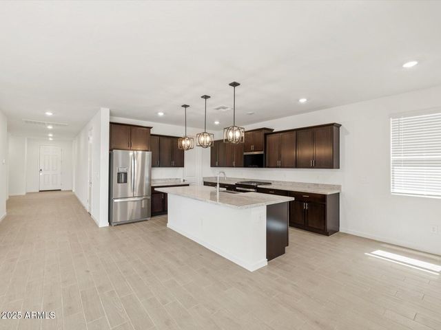 8460 W Saratoga Way, Florence, AZ 85132