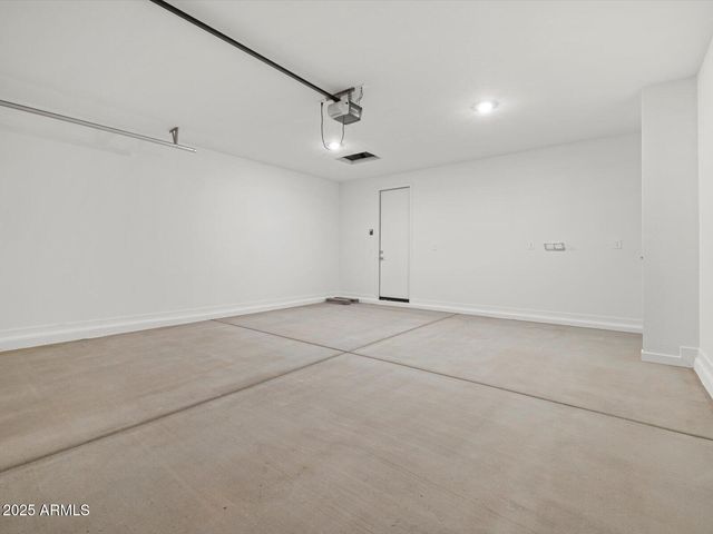 8460 W Saratoga Way, Florence, AZ 85132