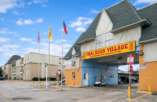 8200 Broadway Street 309, Houston, TX 77061