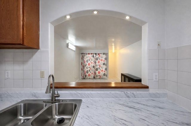 8200 Broadway Street 309, Houston, TX 77061