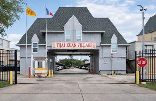 8200 Broadway Street 309, Houston, TX 77061