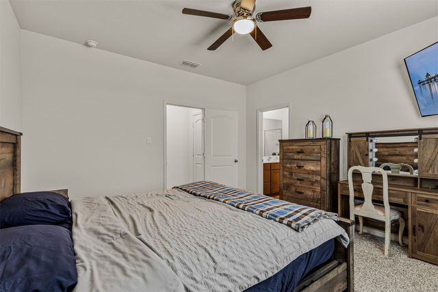 1916 Pondera Street, Ponder, TX 76259