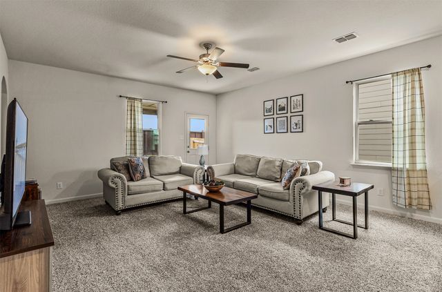 1916 Pondera Street, Ponder, TX 76259