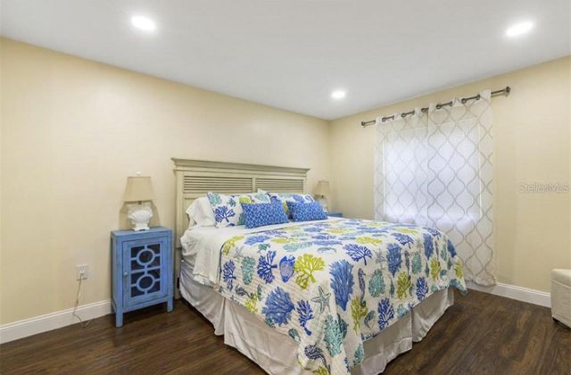 3231 BENEVA ROAD 101, Sarasota, FL 34232