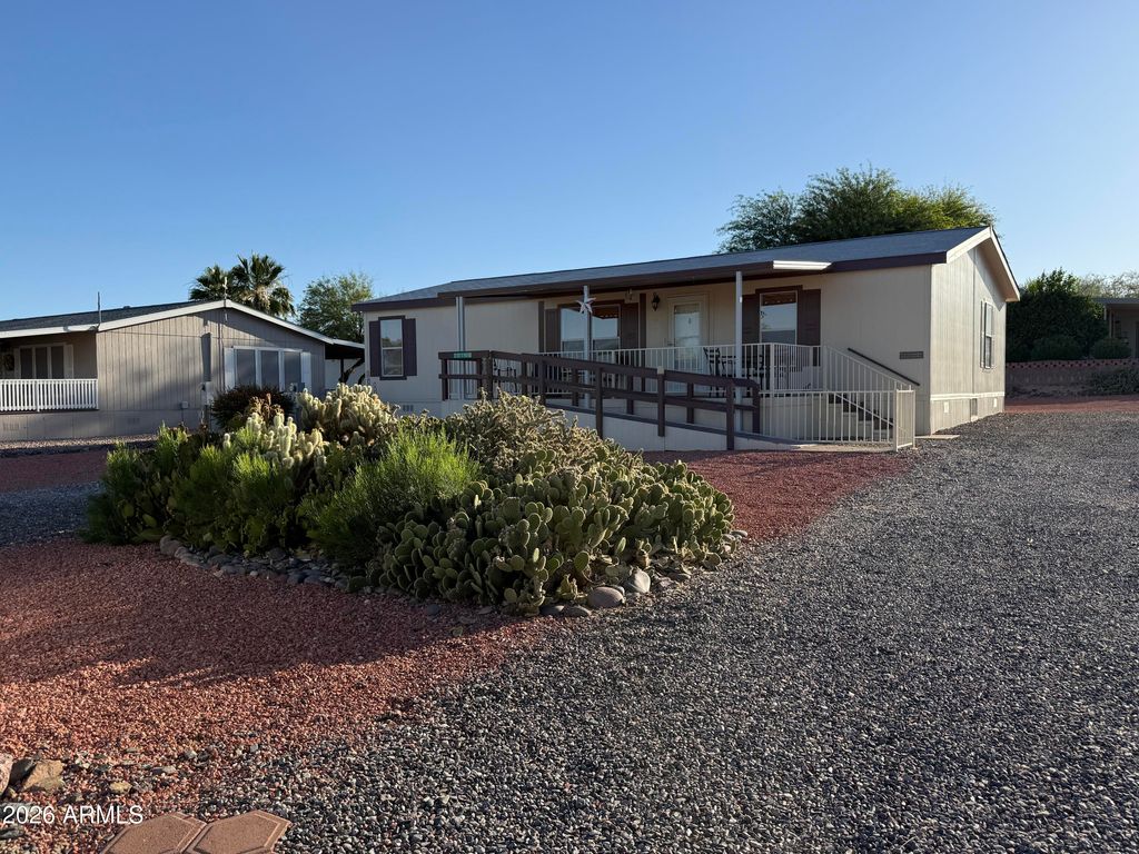 30848 S RUNNING HORSE Road 16, Congress, AZ 85332 — exterior