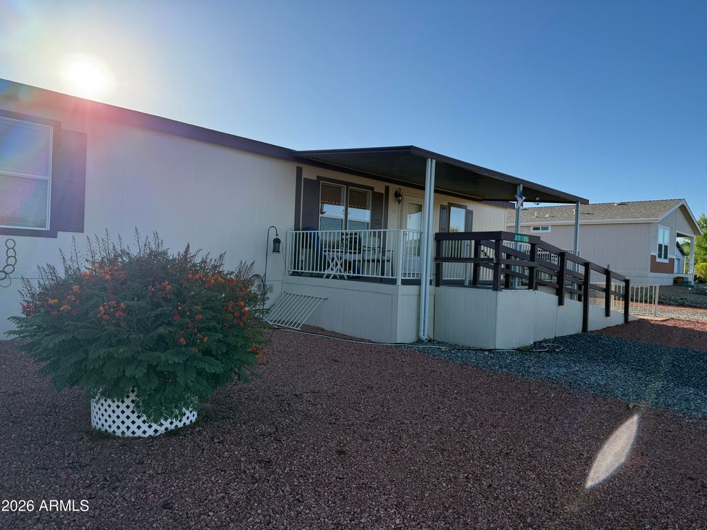 30848 S RUNNING HORSE Road 16, Congress, AZ 85332 — photo 2