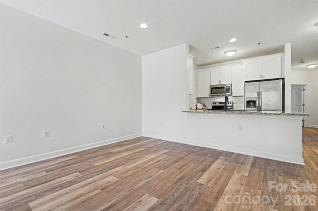 104 Pier 33 Drive 301, Mooresville, NC 28117